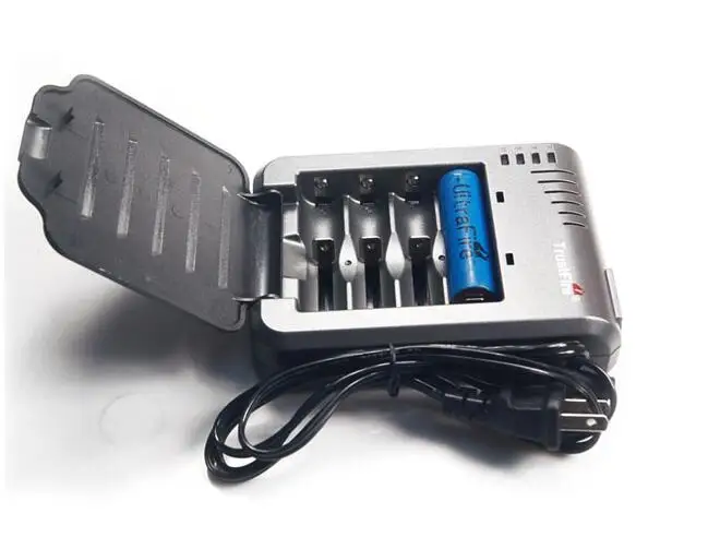 Черный TrustFire Универсальное зарядное устройство TR-003 4P Литий-ионная батарея зарядное устройство для 18650 10430 10440 14500 CR123A 17500 17670 литиевых батарей - Цвет: Черный