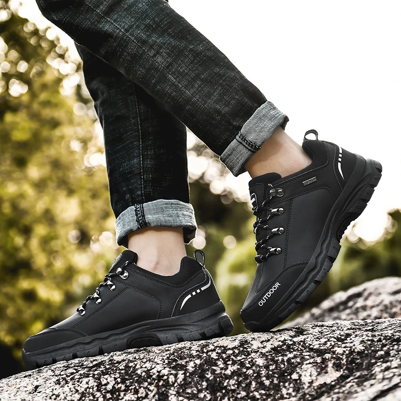 2021 Outdoor Hiking Trekking Shoes for Men Non-Slip Tactical Boots Climbing Shoes Breathable Trekking Sneakers Zapatillas Hombre