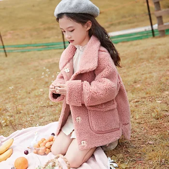 

New spring and autumn winter girls baby coat children's clothing coat girls in the long section of wool one grain velvet coat