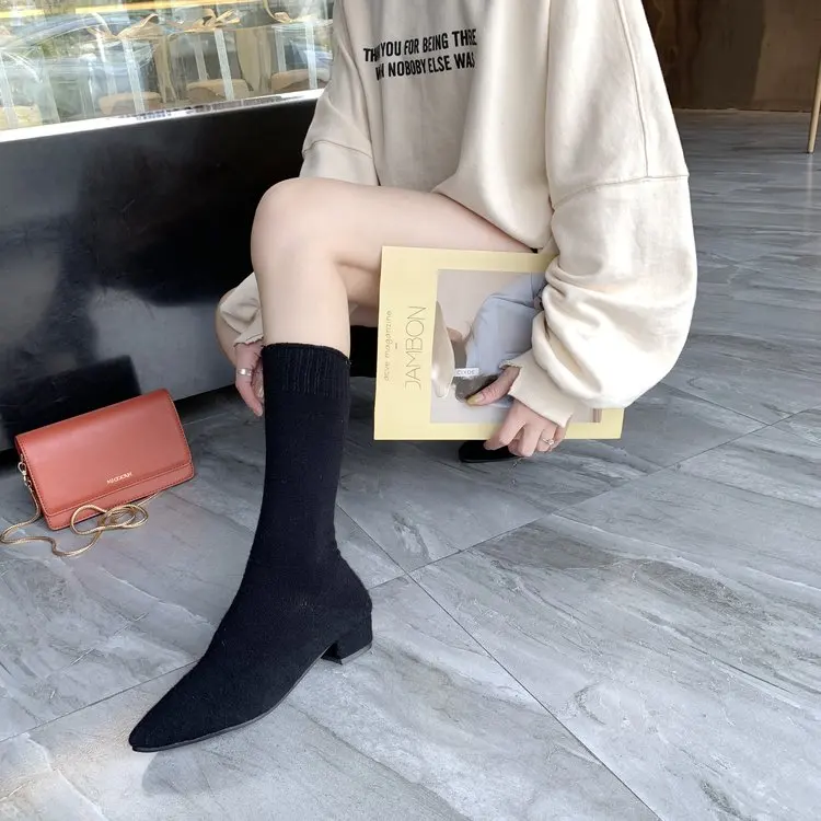 Элегантные вязаные сапоги до середины голени женская зимняя обувь Цвет черный