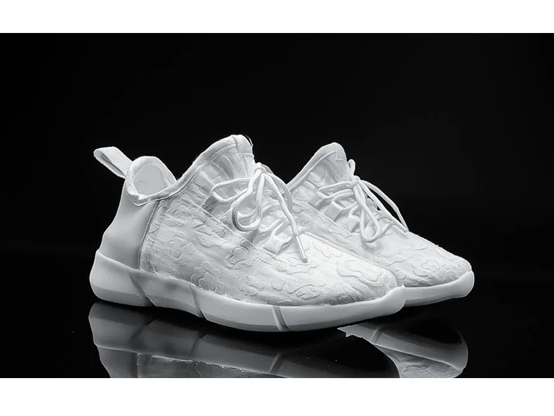  2019 modelos de explosión LED ayuda a la superficie iluminación zapatos adultos hombres y mujeres m