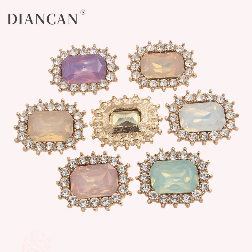 

Rhinestone Applique Decorative Strass Stones and Crystals for Handmade Bowknot Embellishment