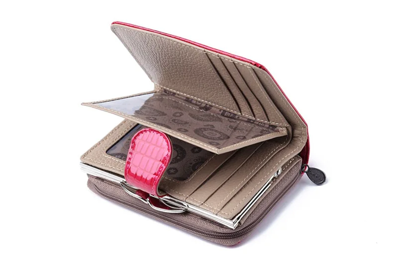 4218029952_2089076472