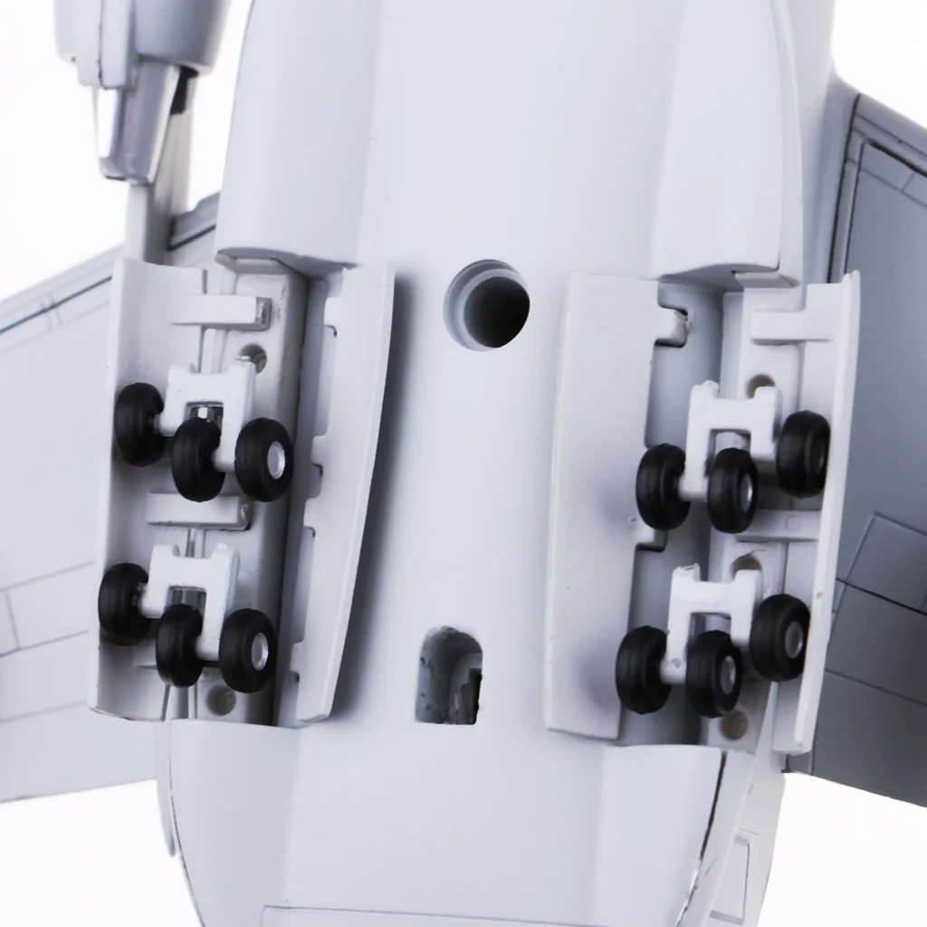 

USA C-17 Globemaster III Transport Plane 1:200 Scale Diecast Display Model with Stand for Decoration or Collection Gift