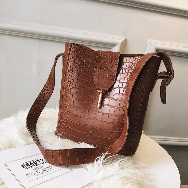 

Vintage Female Bucket bag 2019 New Quality PU Leather Women's Designer Handbag Alligator Bucket bag Shoulder Messenger Bag