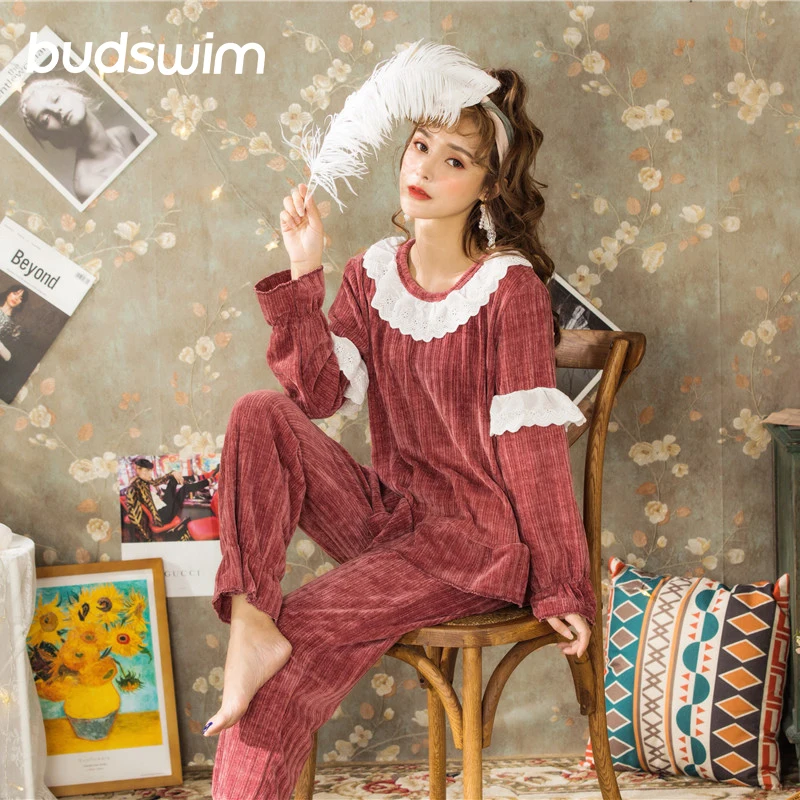 Women's Sleepwear Palace pajamas suit Gold Velvet Warm home service autumn and winter thickening pajamas sets top+pants 2 Piece Women's Sleepwear Palace pajamas suit Gold Velvet Warm home service autumn and winter thickening pajamas sets top+pants 2 Piece
