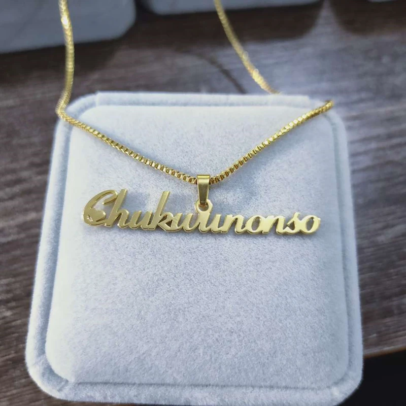 Moveable Pendant Box Chain Necklace 