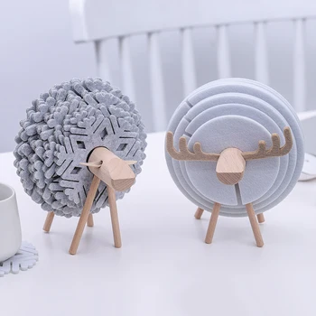 

The creative decorations on the dining table can be used as the decorations of the coaster. Lovely lamb animal home decoration