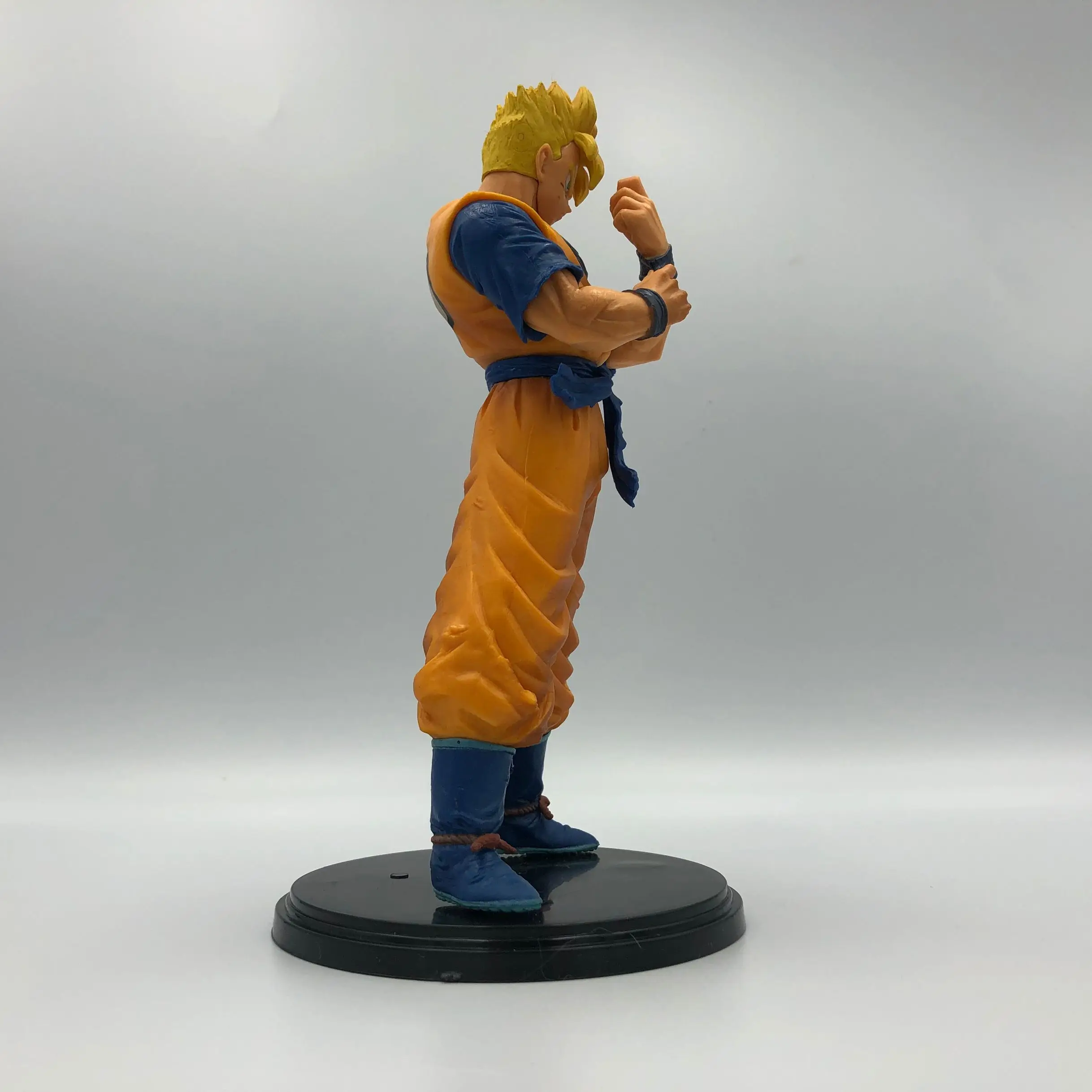

21cm Dragon Ball Z Broly Goku Vegeta Gogeta Gohan Trunks Cell PVC Figures Collection Toys for Christmas Gift