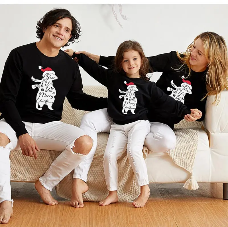Рождественские одинаковые комплекты для семьи; одежда для папы, мамы, сына и дочки; хлопковые толстовки с героями мультфильмов; комплекты для детей; зимняя одежда для малышей