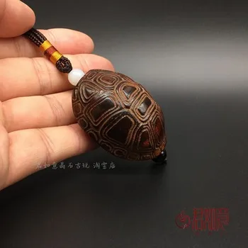 

Exquisite horn carving (tortoise shell) decorative pendant