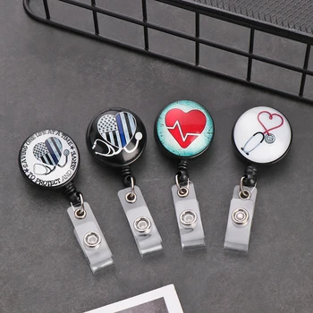 

Fashion Cute Heart-shaped Retractable Badge Reel Hot Sale Nurse Display ID Name Card Badge Holder School Office Supplies