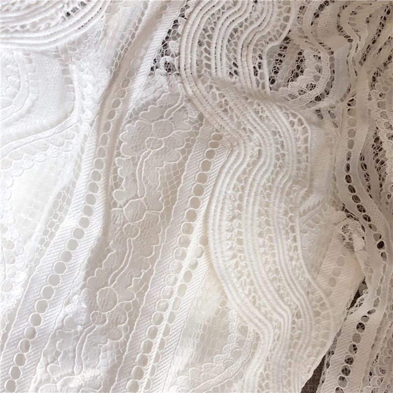 Новинка, зимняя темпераментная кружевная блузка, женская элегантная блузка со стоячим воротником и расклешенными рукавами, однотонная кружевная рубашка, черные, белые кружевные блузы