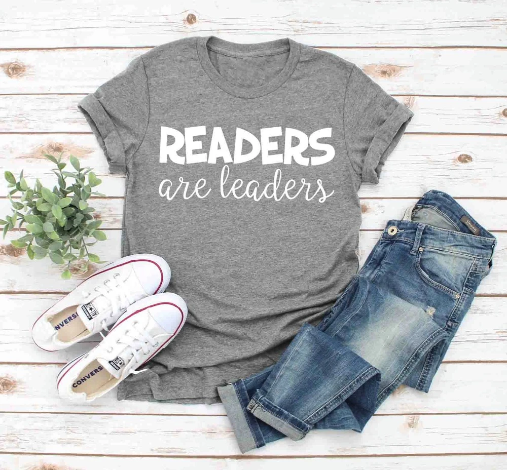 Женская футболка с надписью Reader Are Leader серая хлопковая вечерние футболки в стиле