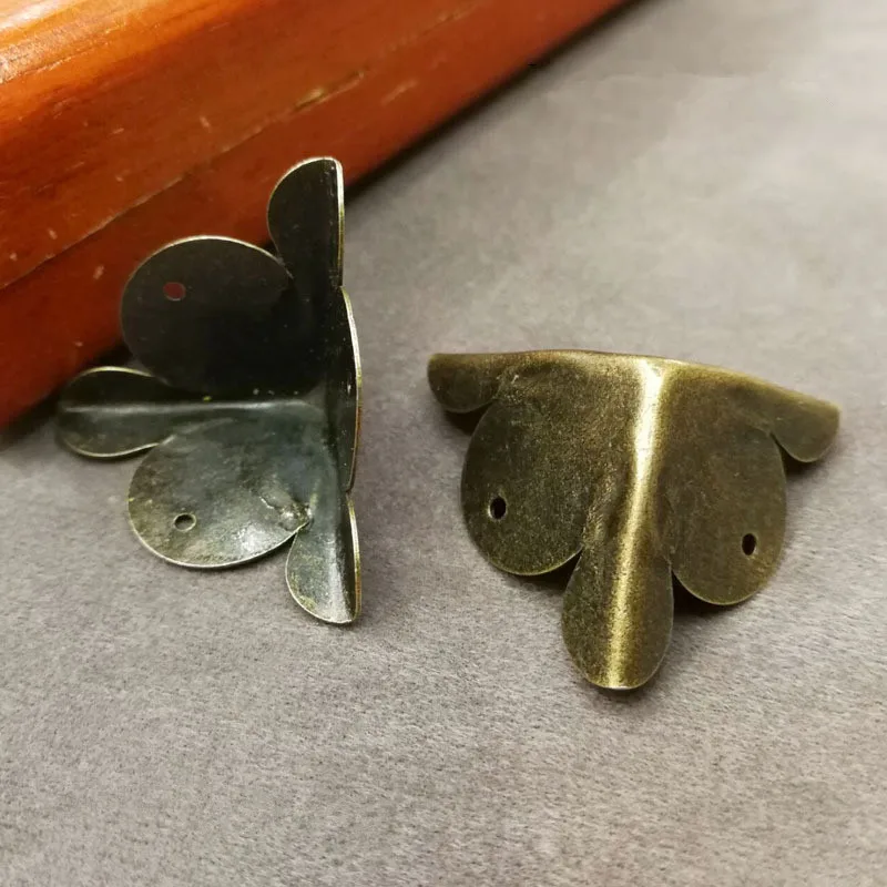 4 шт. покрытая медью старинная деревянная коробка защита углов ног Защита краев