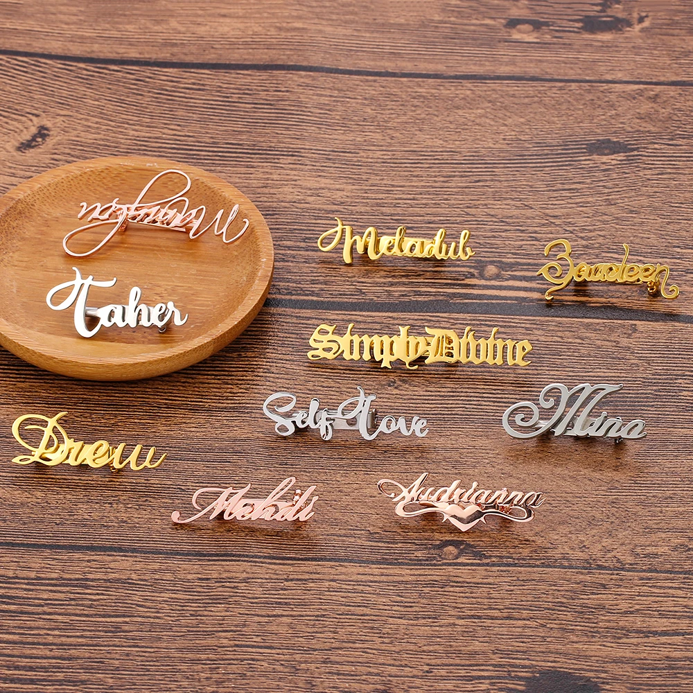 Broche de acero inoxidable personalizado con nombre para hombre y mujer, chapa personalizable con nombre, Pin de solapa, regalo de moda
