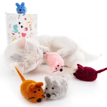 

1PC Pet Cat Toy Catnip Mice Cats Chewing Toys Funny Plush Mouse Cat Toy Set For Pet Kitten Interactive Scratching Supplies .