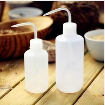 

2Pcs/set Garden Special Watering Device Fleshy Plants Bowing Watering Can Squeezing Watering Can Atomizing Bowing Watering Can