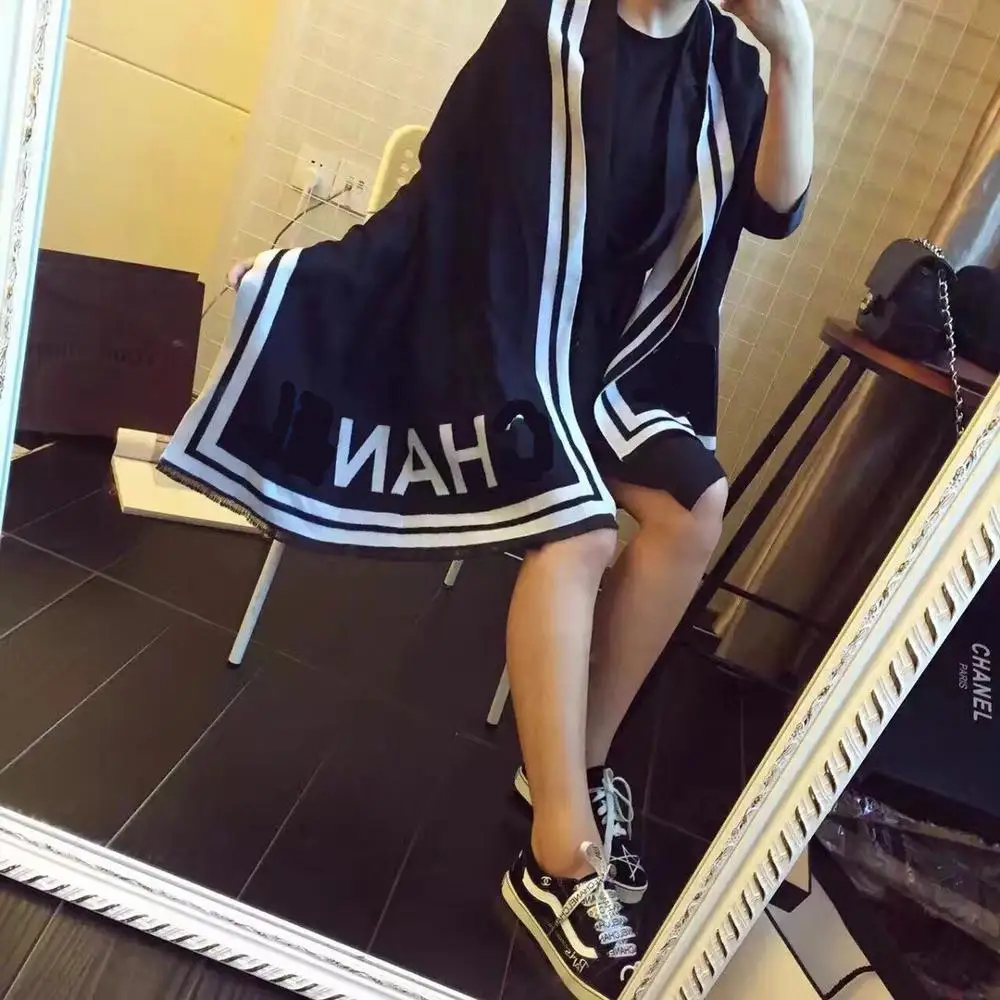 

2019 Direct Selling Winter Hijab Design Of Camellia Warm And Color Matching Letters Imitation Cashmere Shawls Hair Wholesale
