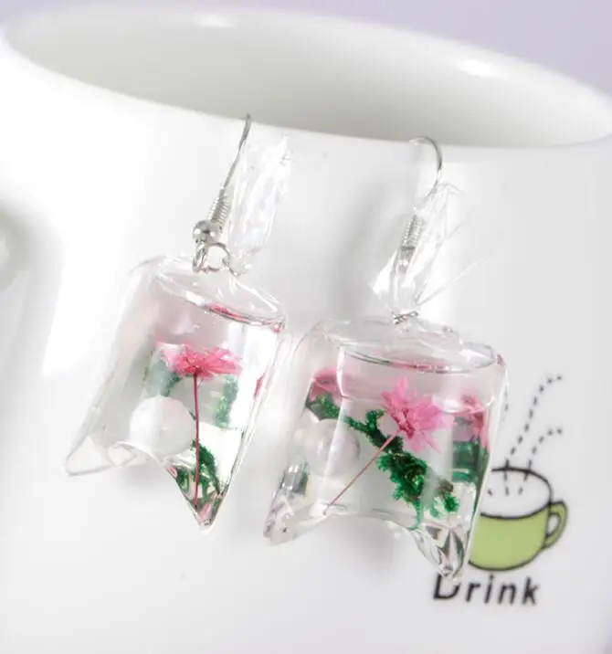 Симпатичные серьги-капли в стиле панк