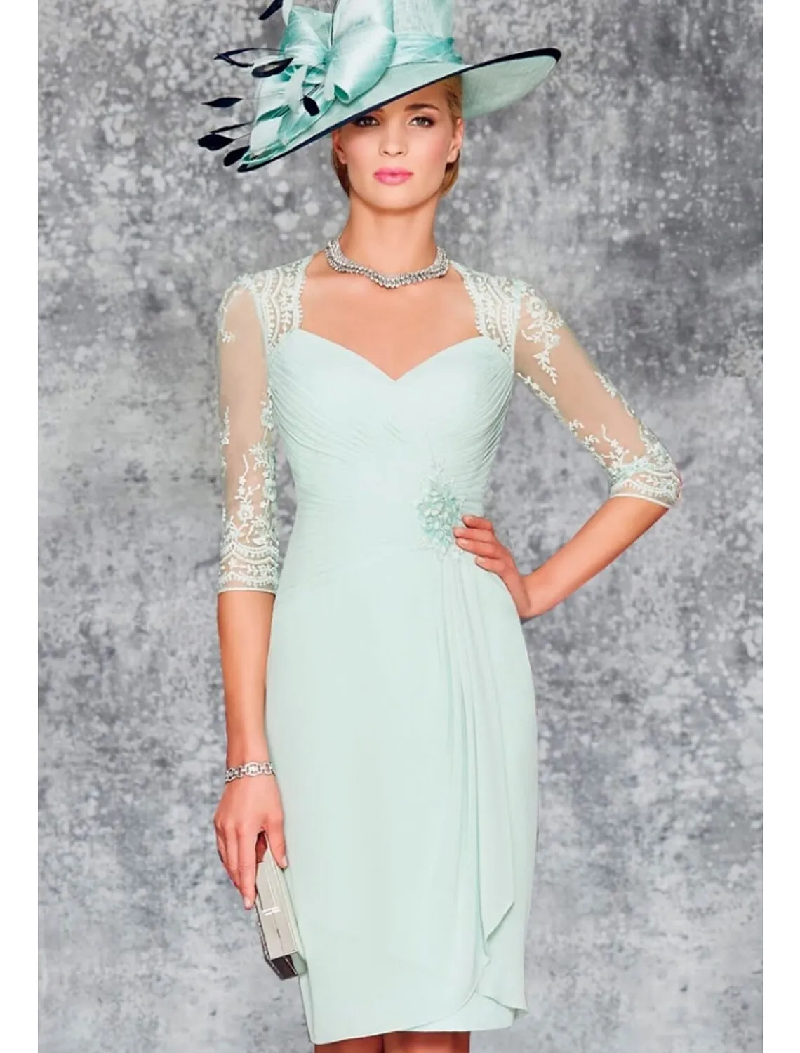 2022 Elegant Mint Green Mother of the Bride Dress See Through V Neck Knee Length Chiffon Lace Prom Party Gown Robe De Soriee