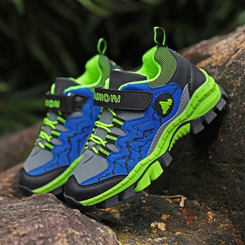 Зимние ботинки Mudipanda для мальчиков с хлопковой подкладкой со стальными когтями |