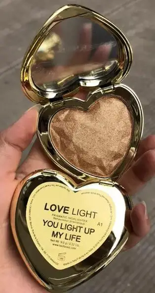 Макияж для глаз бронзатор и высокий светильник er Love светильник призматический осветитель высокий светильник er макияж бронзатор - Цвет: A1