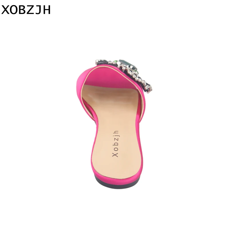 women flat sandals