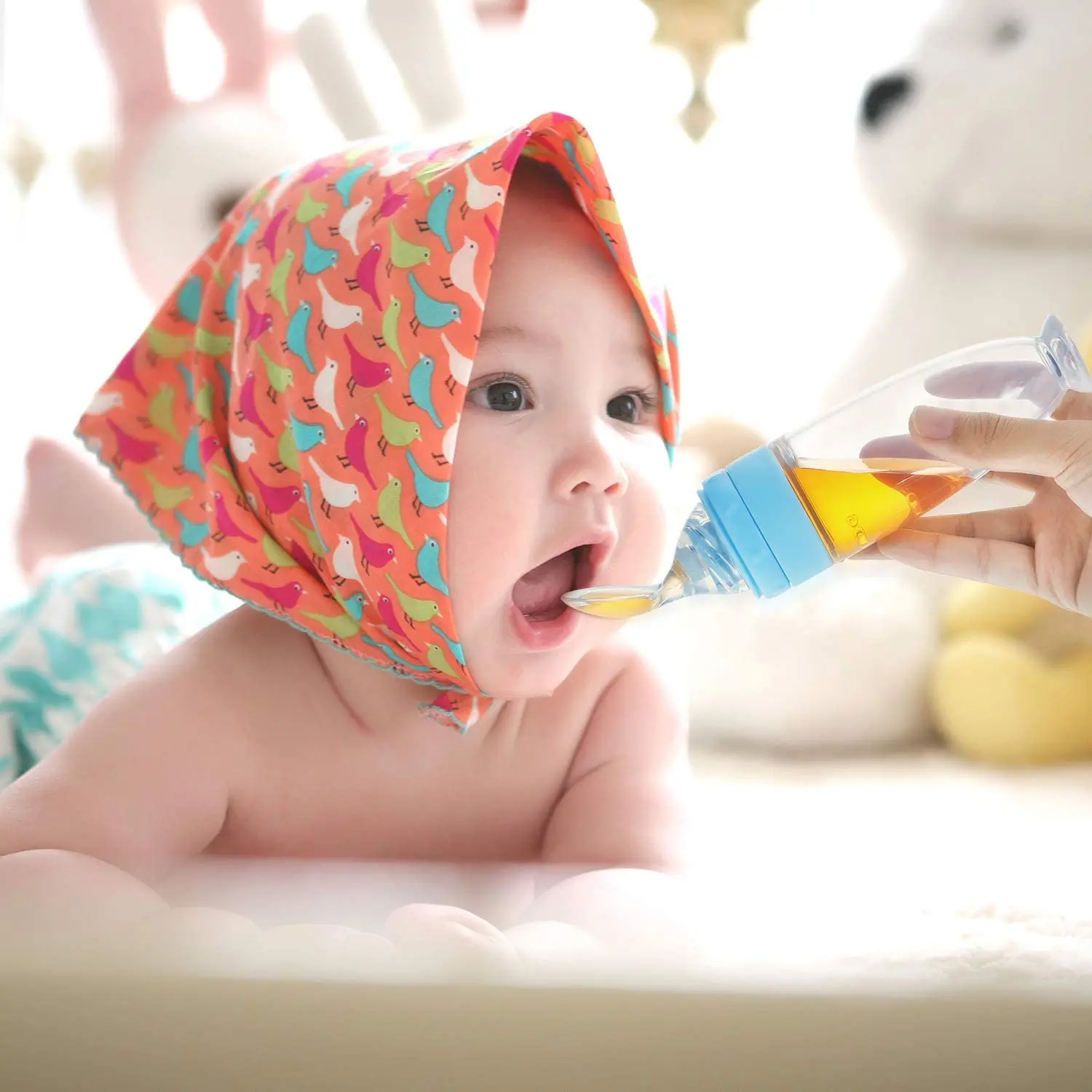 

Baby Squeezing Food Feeding Spoon 90ml Silicone Water Bottles With SUCTION CUP Infant Spoon Feeder Children's Tableware