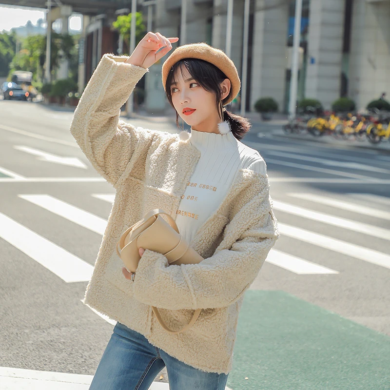 

2020 Autumn And Winter New Lamb Wool Thickened Short Women'S Age Reduction Loose All-Match Jacket