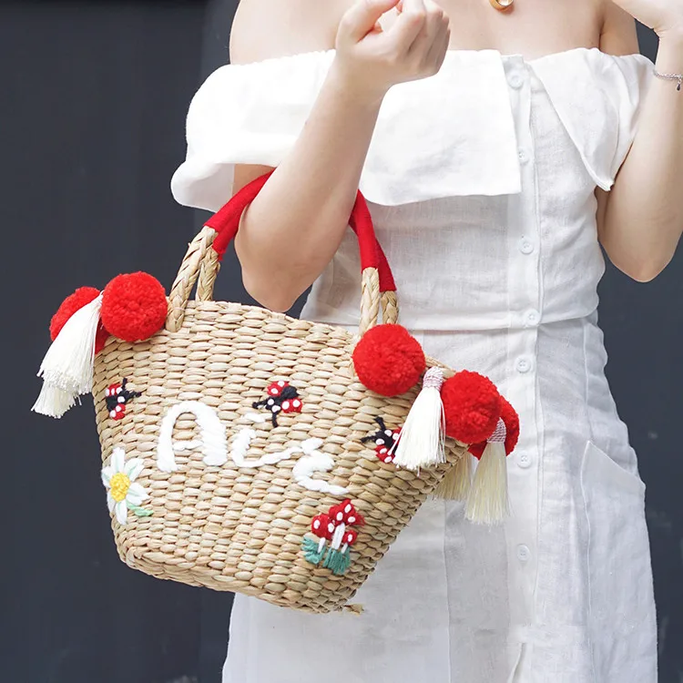 

Fashion Flower Straw Shoulder Bag Women Retro Hand-Woven Totes Messengr Bag Lady Summer Handbag Travel Beach Handbag Casual Bags