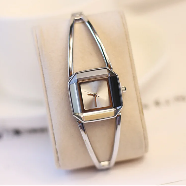 Серебристый Hot Sale Luxury Crystal Women Watches Exquisite Square Ladies Bracelet Watch Female Dress Watch zegarek damski reloj mujer - Цвет: Серебристый