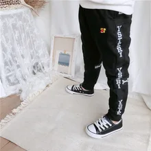 Поколение толстых черных универсальных повседневных брюк с вышитыми буквами для мужчин и женщин