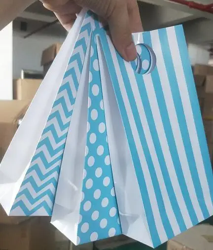 baby blue Черный красный бумажный пакет стоьте вверх красочные сумки в горошек 20x10x5 см пользу Открытый Топ бумага для упаковки подарка лечения Подарочная сумка оптом - Цвет: baby blue