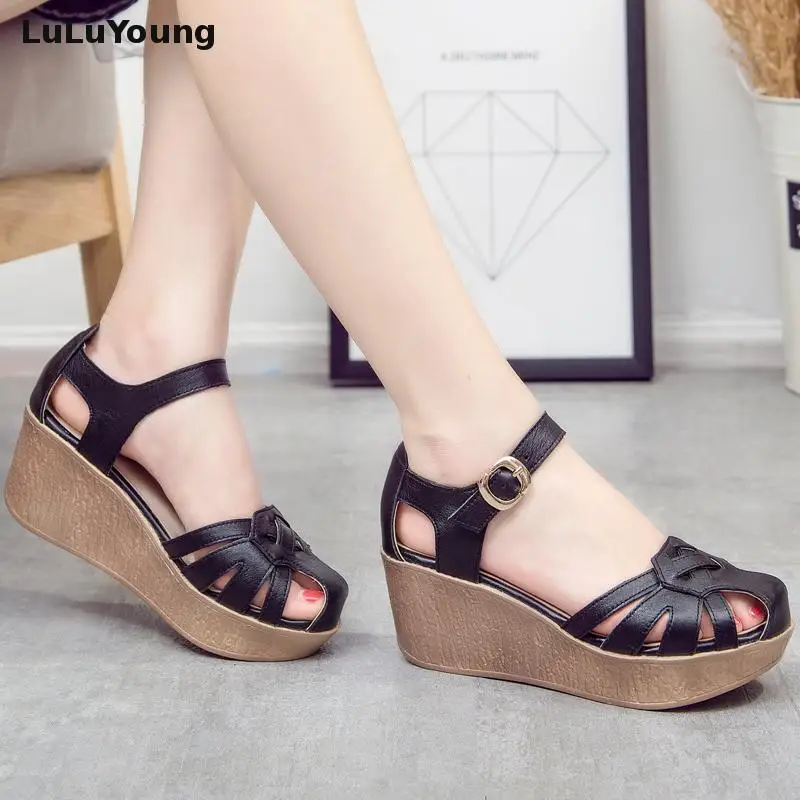 Женские босоножки на высокой танкетке; обувь из натуральной кожи; босоножки с ремешком; Sy-2392
