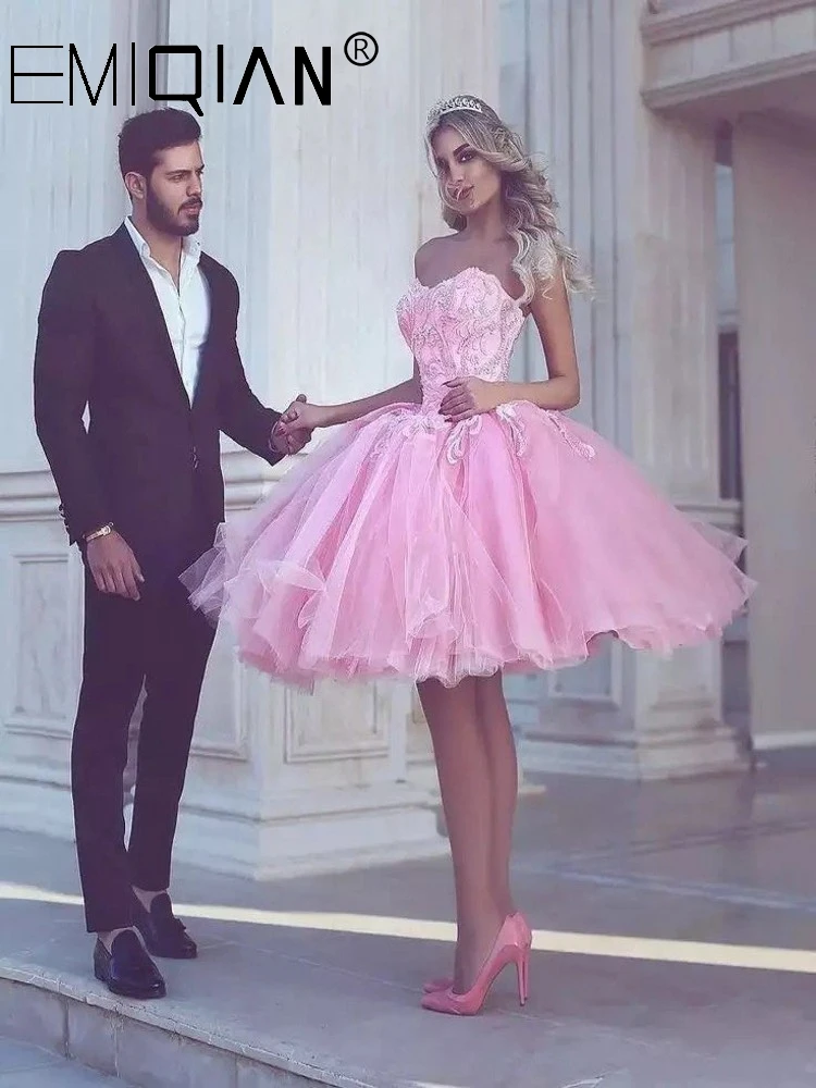 Puffy Short Prom Ball Gowns Party Wear Dress Multi Layers Appliques Cocktail Prom Graduation Birthday Party Wears Gown