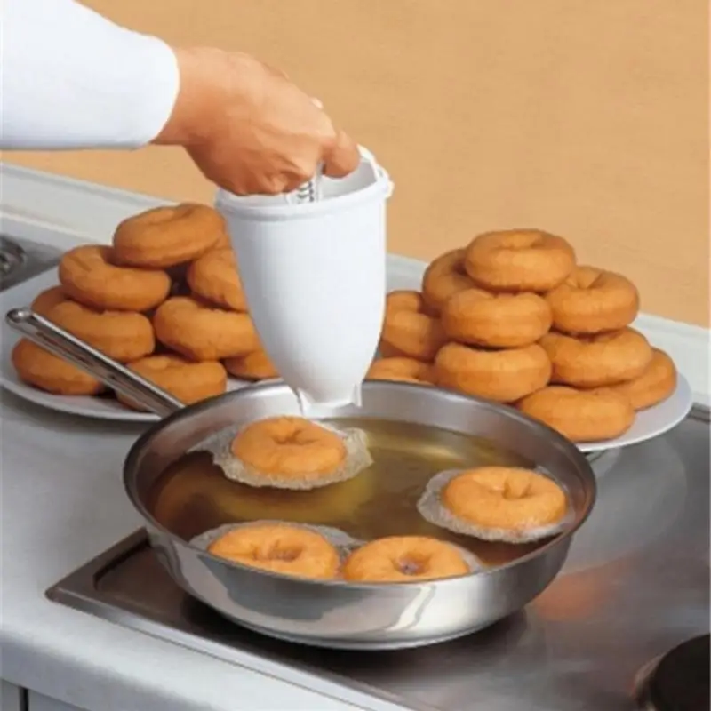 

1PC Plastic Donut Maker Dispenser Doughnut Maker Artifact Fry Donut Mould Arabic Waffle Doughnut Cake Mould Kitchen Pastry Tool