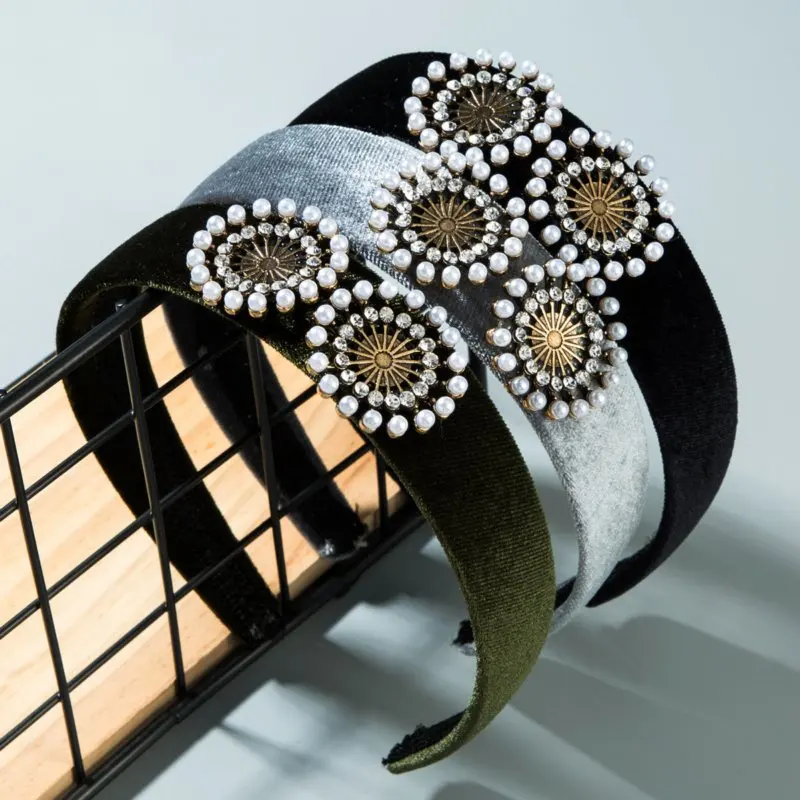 CN Elegant Baroque Crystal Pearl Hairband For Girl Women Rhinestone Headband Velvet Hair Hoop Hair Accessories