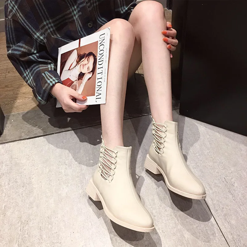 Однотонные модные женские сапоги до середины икры с перекрестной шнуровкой; Милые осенние сапоги с круглым носком; зимняя женская обувь на низком квадратном каблуке - Цвет: Creamy-white