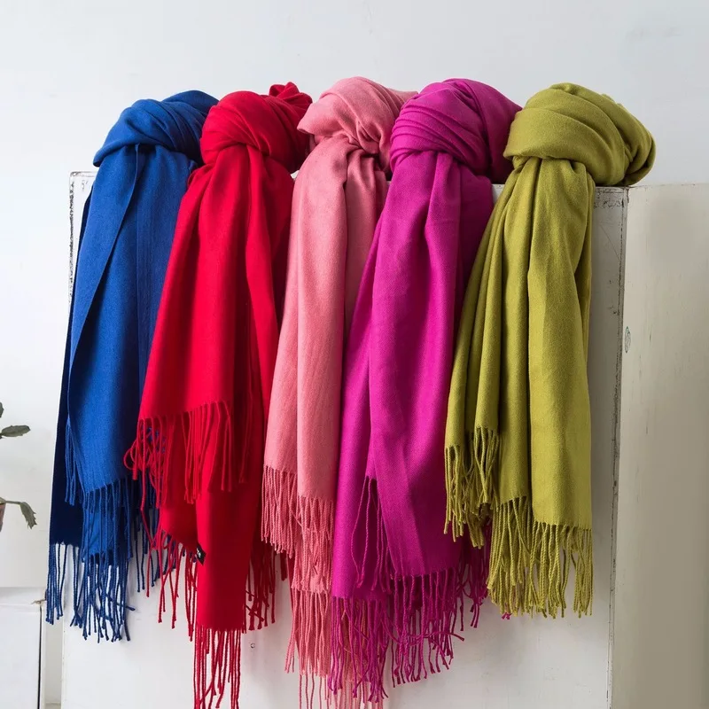 Роскошный Однотонный женский шарф из пашмины кашемировые шали обертывания с кисточками банданы шарфы женские теплые зимние хиджабы женские Bufanda