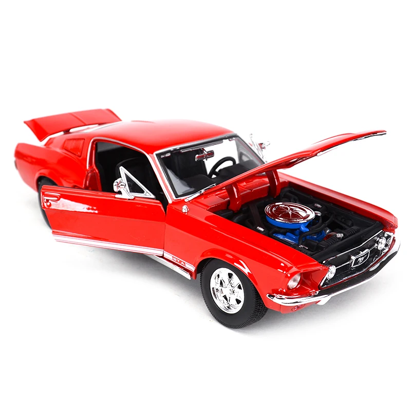 Maisto 1:18 1967 Ford Mustang GTA Фастбэк спортивный автомобиль статического моделирования