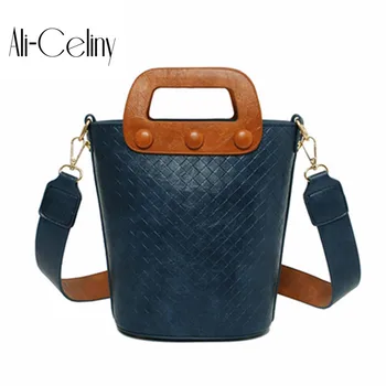 

Bag women 2019 new fashion retro indentation portable bucket bag Joker color shoulder diagonal bag