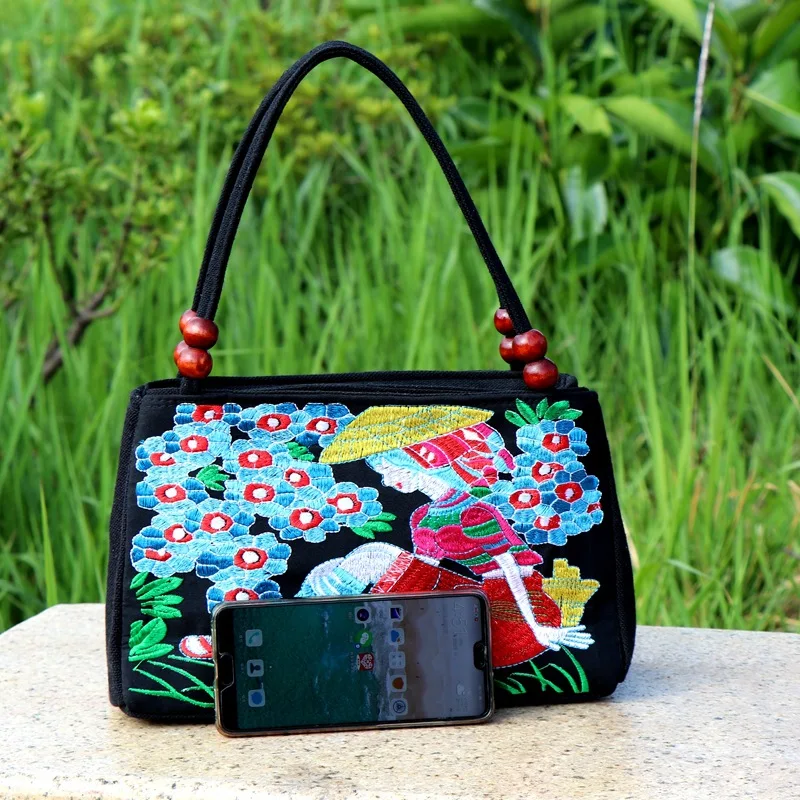 New Fashion Embroidery Women Small handbags National Floral Embroidered Lady Top-handle bags Single-layer Beading Falp Carrier