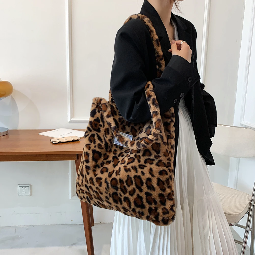 fluffy tote bag leopard