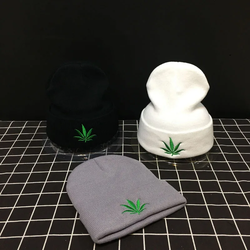 New Fashion Winter Weed Leaf Skullies Beanie Hats For Women Warm Hip Hop Bonnet Caps For Men gorras hombre шляпа женская 2021