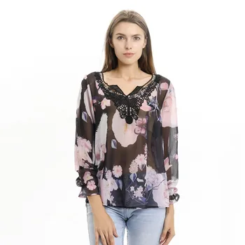 

Women Casual Floral Blouse And Tops Ladies Autumn Shirts Three Quarter Sleeve V Neck Lace Patchwork Blouses Female Shirts