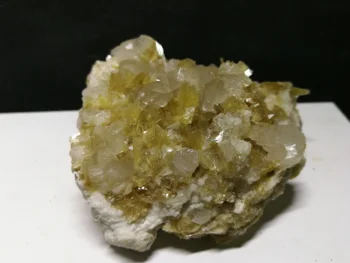 

258.4gNatural crystal cluster quartz mineral specimen, furniture ornament