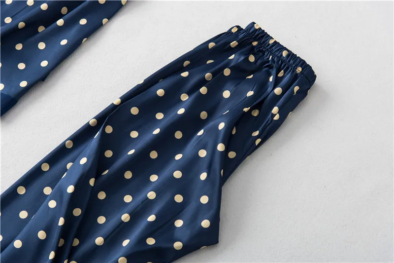 11616204060_1992033555