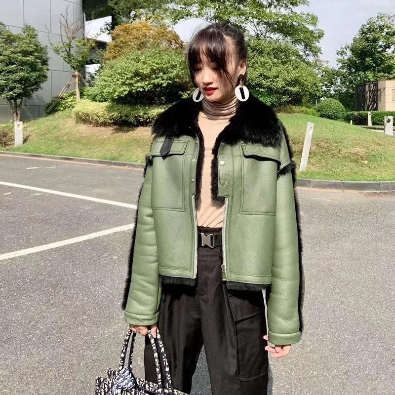 直売販促品 女性の短いオートバイのスタイルの冬のコート 厚くて暖かい天然の羊のウールのジャケット 両面毛皮 バイカー用 新しいファッション Fn0091 通販ショップ Signature Johaness Com