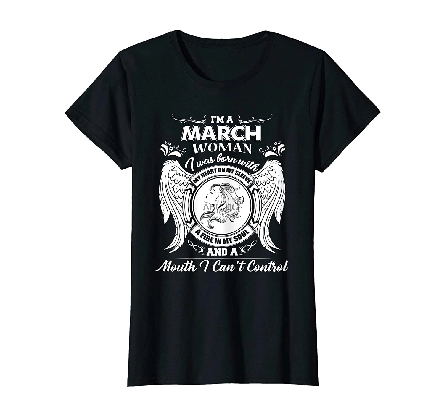 Женская футболка в подарок на день рождения I Am A March |